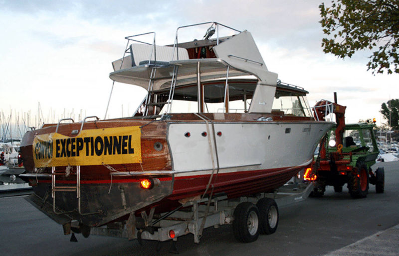 transport de bateau avec tracteur